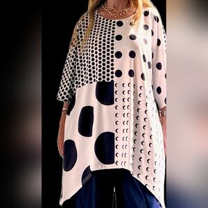Polka Dot Patterned Women's Top Size 4X